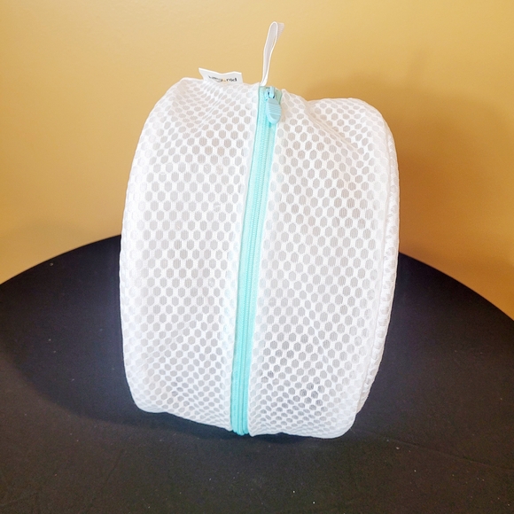 Plusmart White Laundry Bags for Bras - Picture 4 of 7